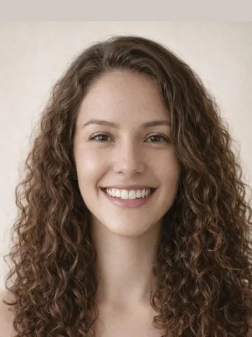 Long curly hairstyle, front view